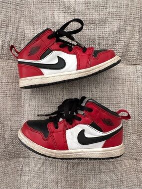9C Little Kids Nike Air Jordan High-Top Sneakers